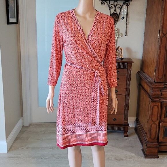 Classy Long Sleeve Dress - Picture 2 of 2